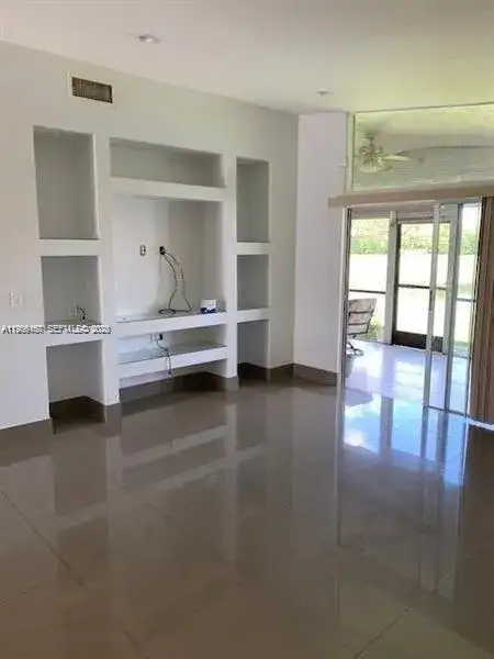 504 Woodgate Cir # C, Sunrise FL 33326 photo 2