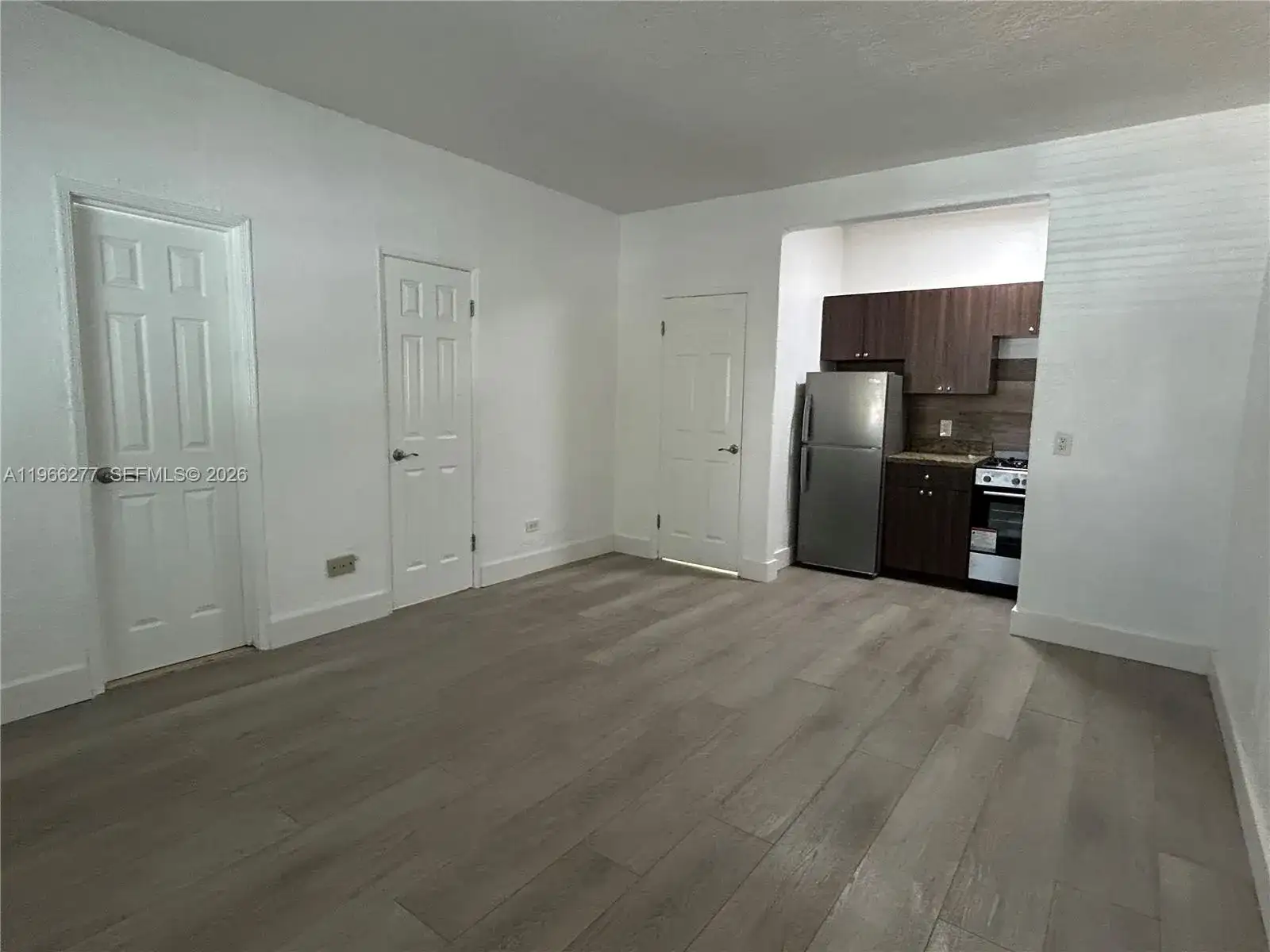 1007 Pennsylvania Ave # 14, Miami Beach FL 33139 photo 2