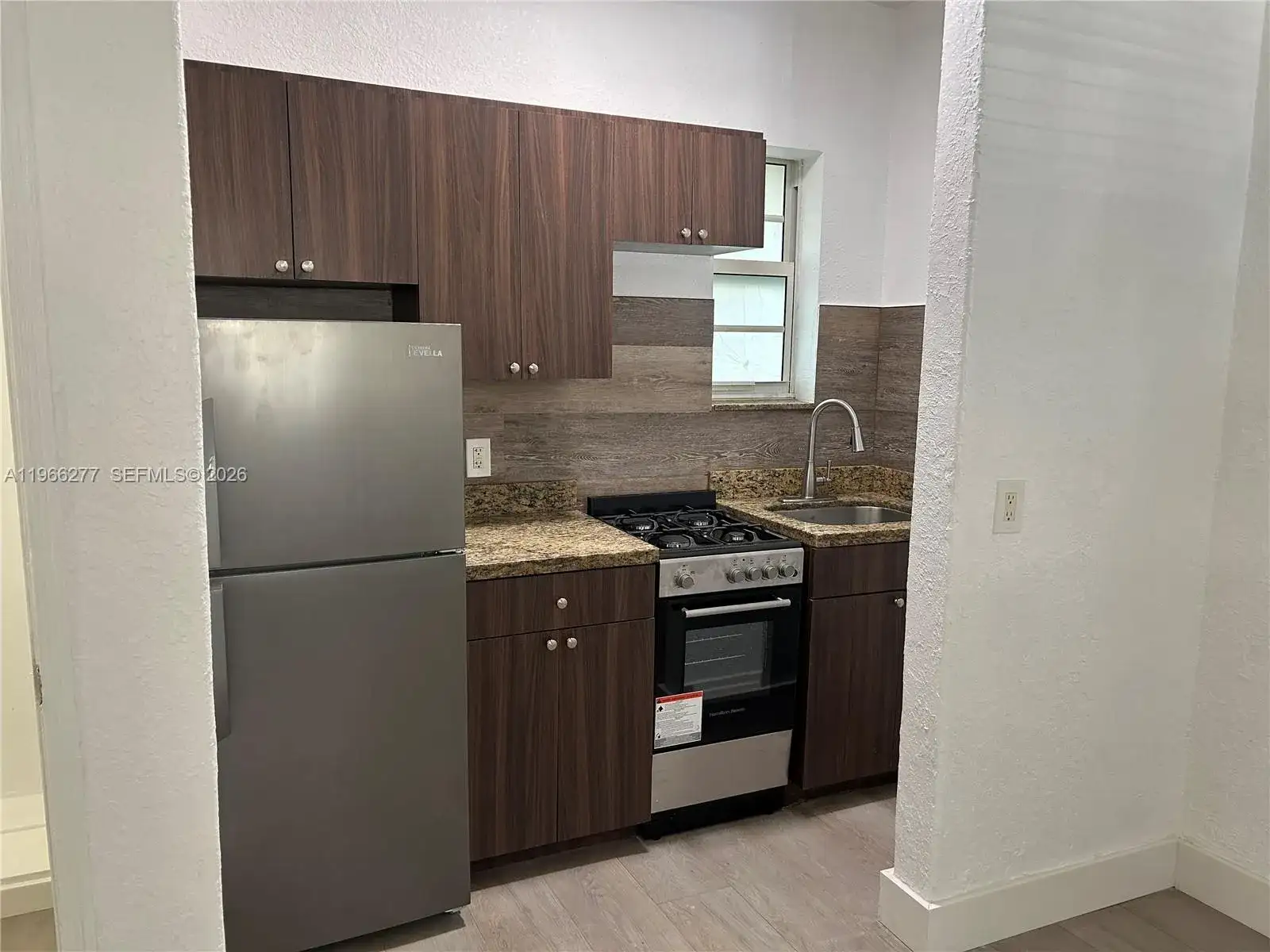 1007 Pennsylvania Ave # 14, Miami Beach FL 33139 photo 3