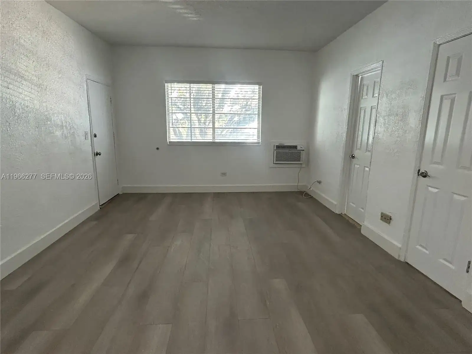 1007 Pennsylvania Ave # 14, Miami Beach FL 33139 photo 4