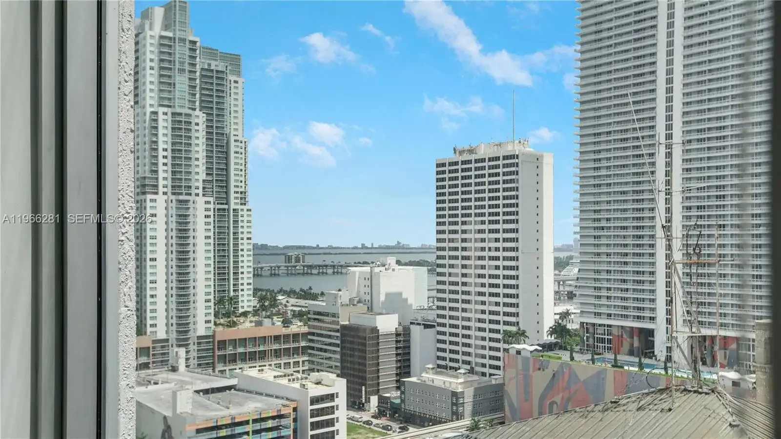 151 SE 1st St # 2101, Miami FL 33131 photo 2