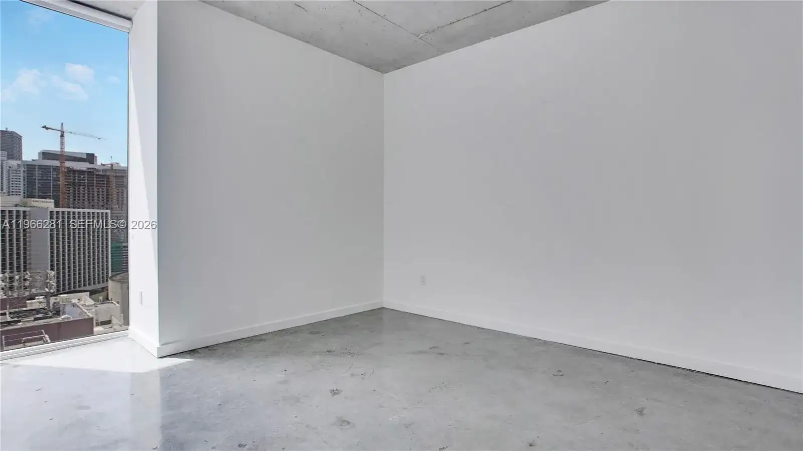 151 SE 1st St # 2101, Miami FL 33131 photo 5