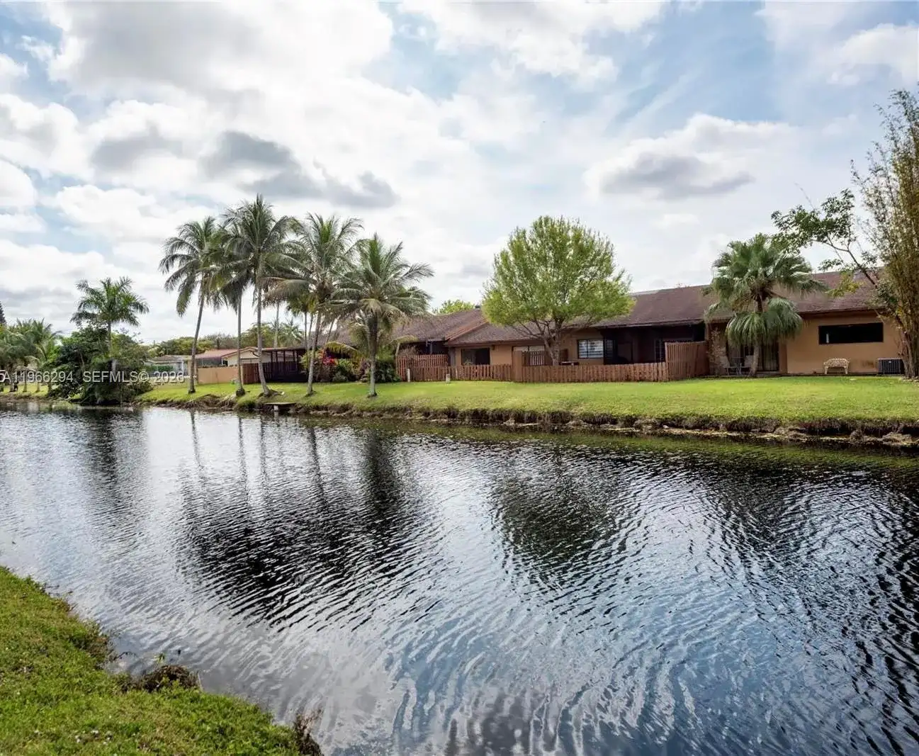 7924 NW 10th St, Plantation FL 33322 photo 4