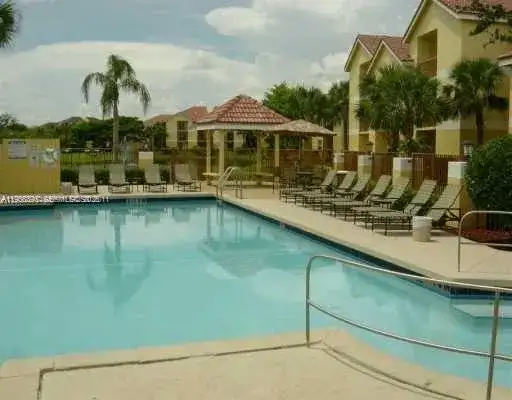7610 Westwood Dr # 120, Tamarac FL 33321 photo 2