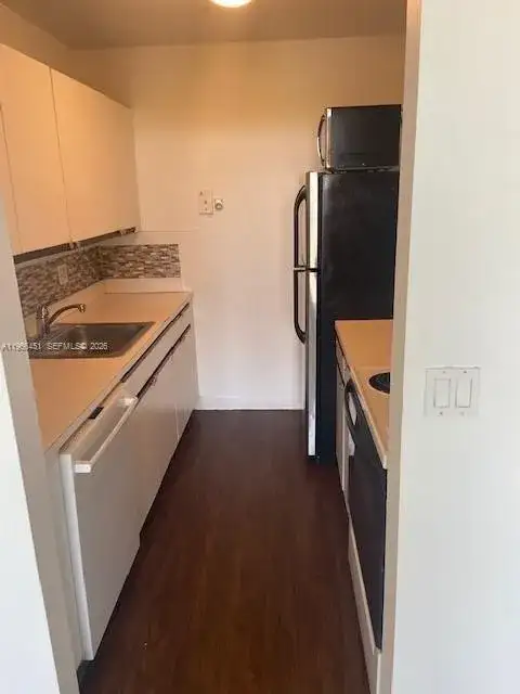 2020 NE 135th St # 901, North Miami FL 33181 photo 5