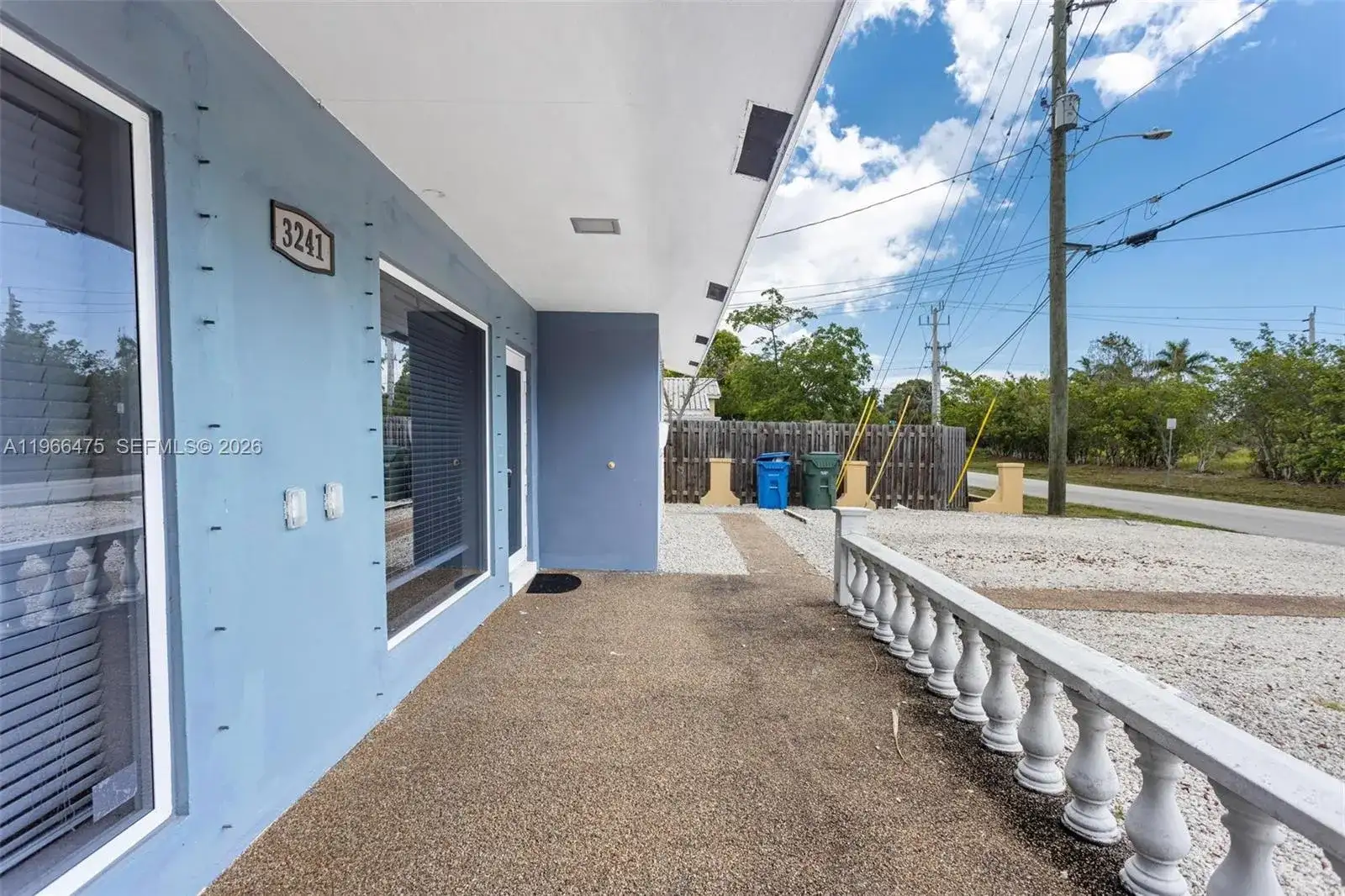 3241 NE 17th Ave, Oakland Park FL 33334 photo 5