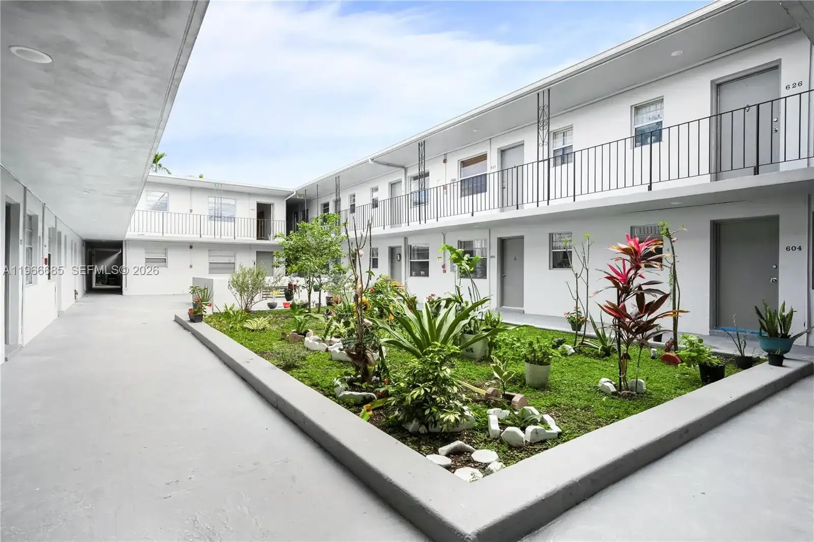 10375-35-55 SW 40th St # 0, Miami FL 33165 photo 2