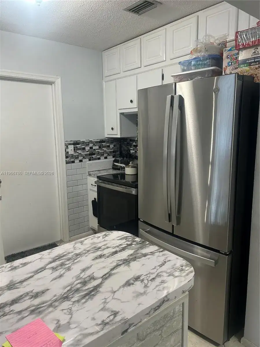5715 NW 85th Ave, Tamarac FL 33321 photo 2