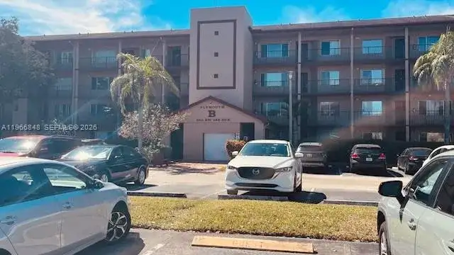950 SW 138th Ave # 314B, Pembroke Pines FL 33027 photo 2