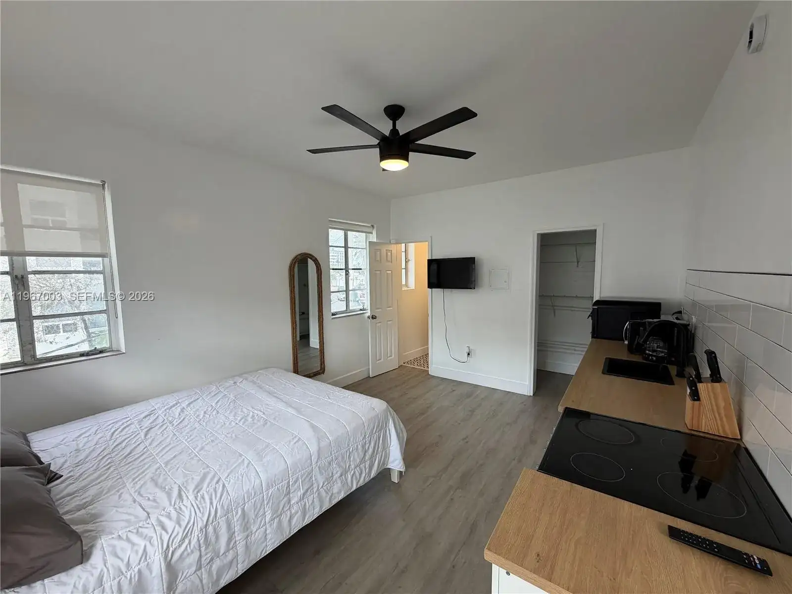 301 86th St # 4A, Miami Beach FL 33141 photo 2