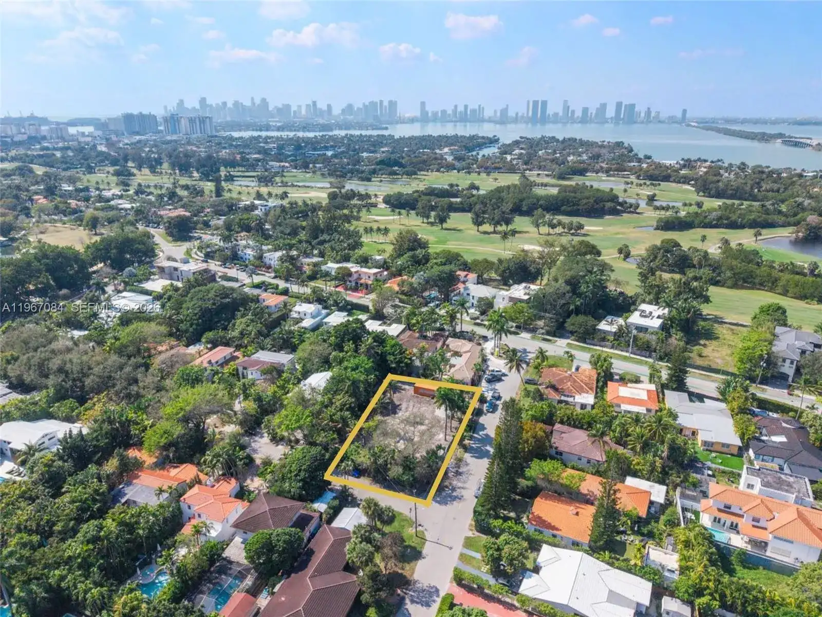 2880 Fairgreen Dr, Miami Beach FL 33140 photo 3
