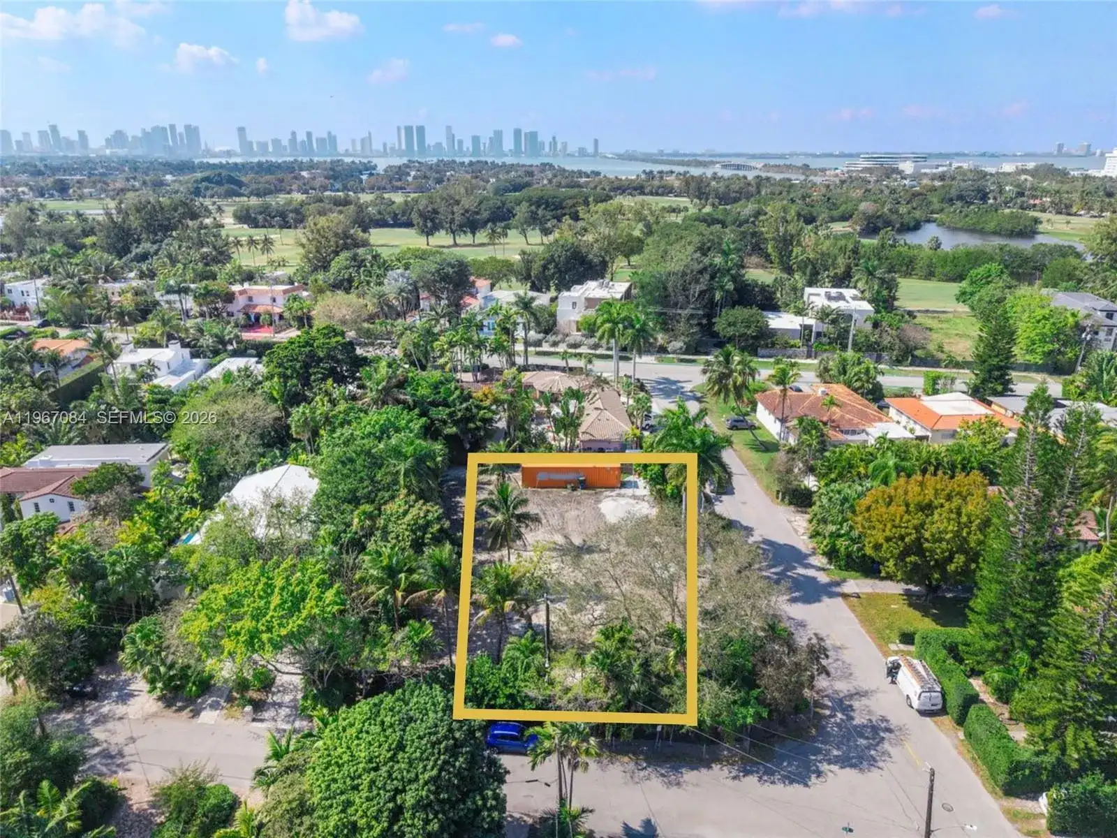 2880 Fairgreen Dr, Miami Beach FL 33140 photo 4