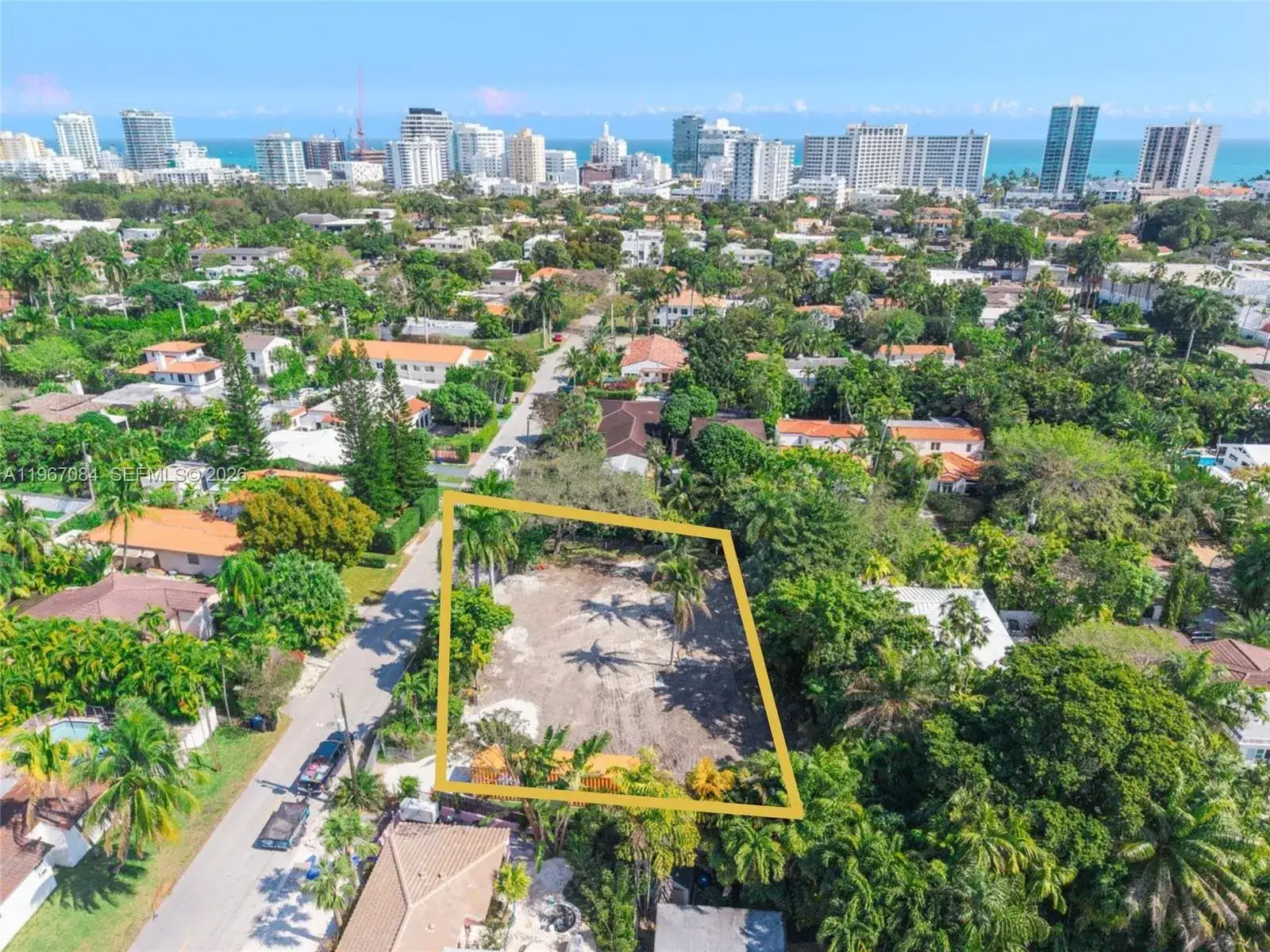 2880 Fairgreen Dr, Miami Beach FL 33140 photo 5