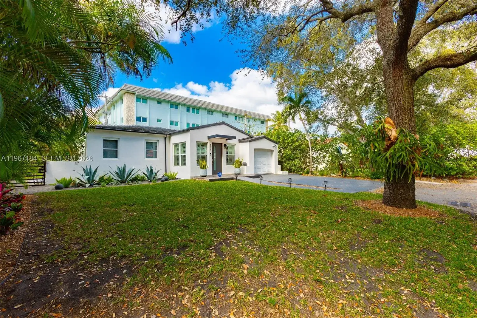 814 Monterey St, Coral Gables FL 33134 photo 3