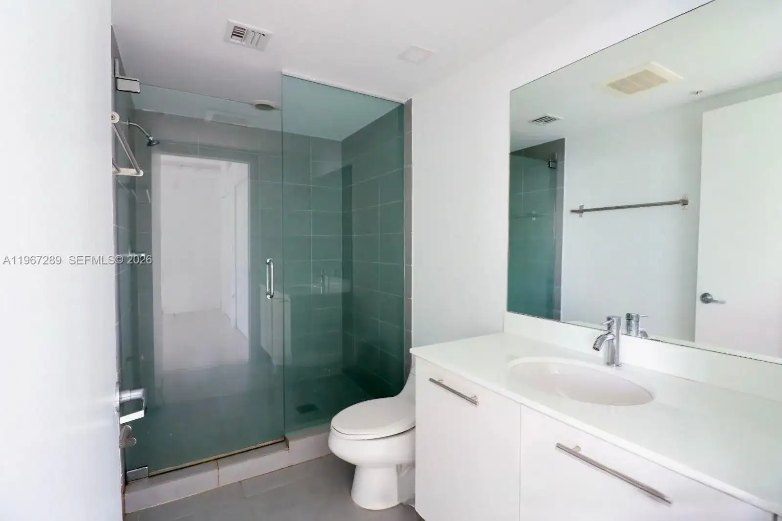 92 SW 3rd St # 2706, Miami FL 33130 photo 5