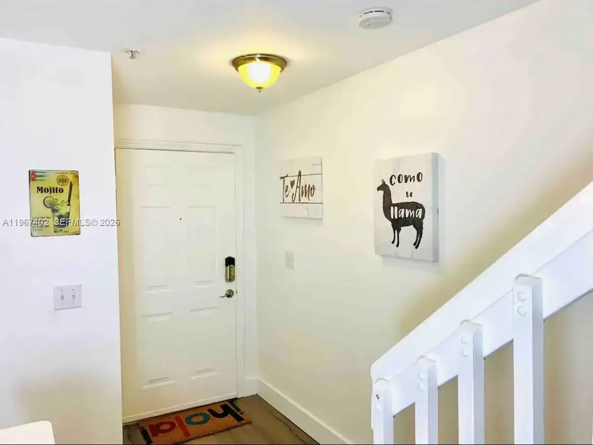 821 SW 2nd St # 6, Miami FL 33130 photo 3