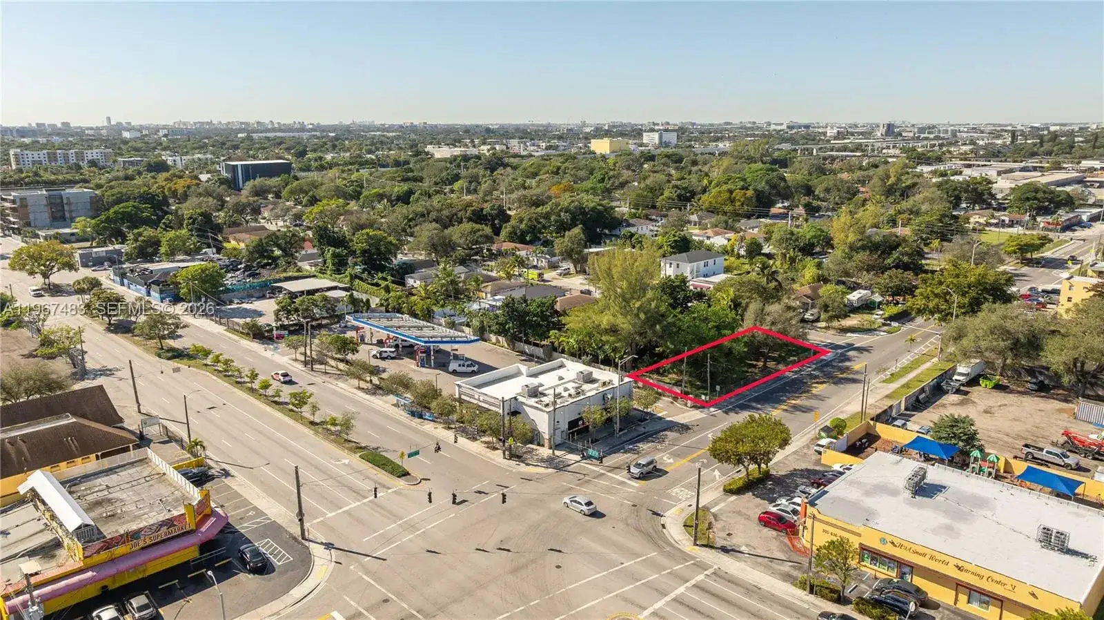 2226 NW 46th St, Miami FL 33142 photo 2