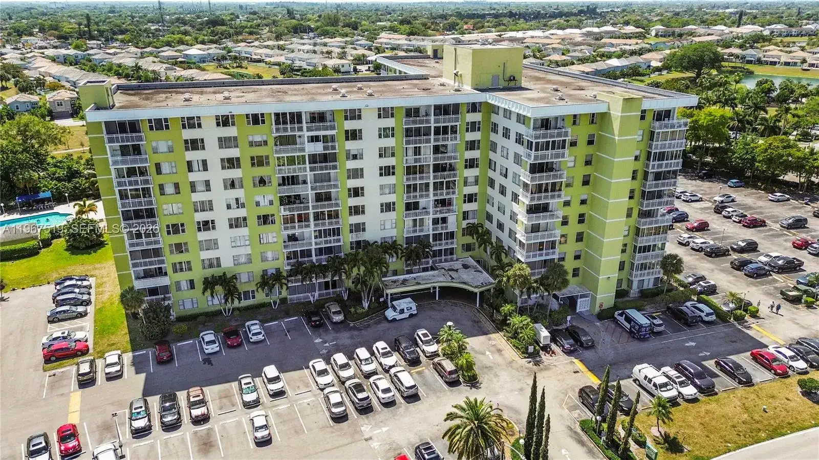 4400 Hillcrest Dr # 720C, Hollywood FL 33021 photo 2