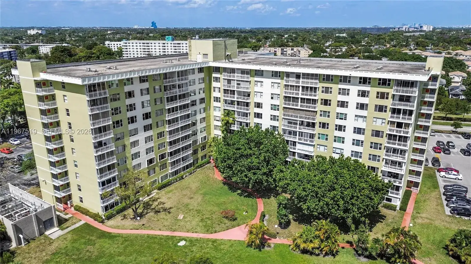 4400 Hillcrest Dr # 720C, Hollywood FL 33021 photo 4