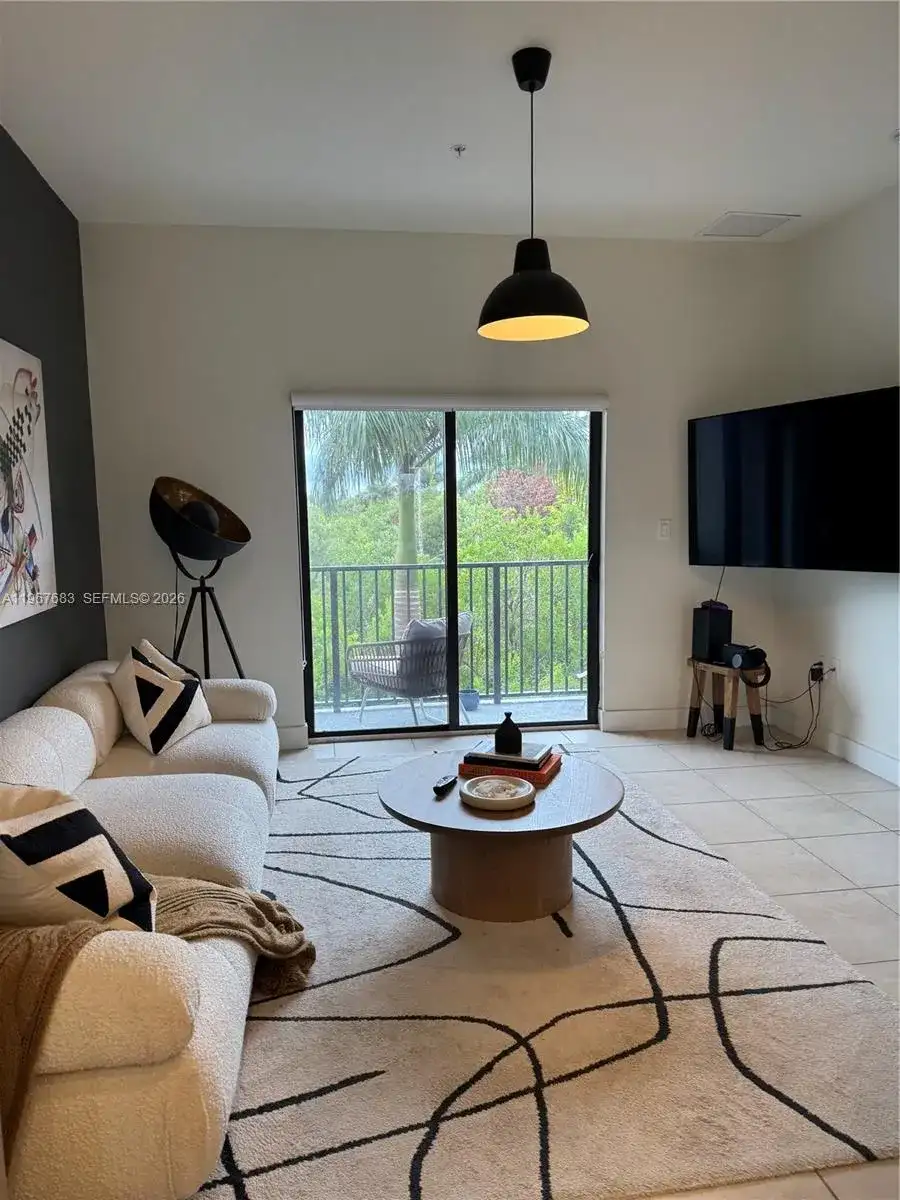 7925 NW 104th Ave # 24, Doral FL 33178 photo 3