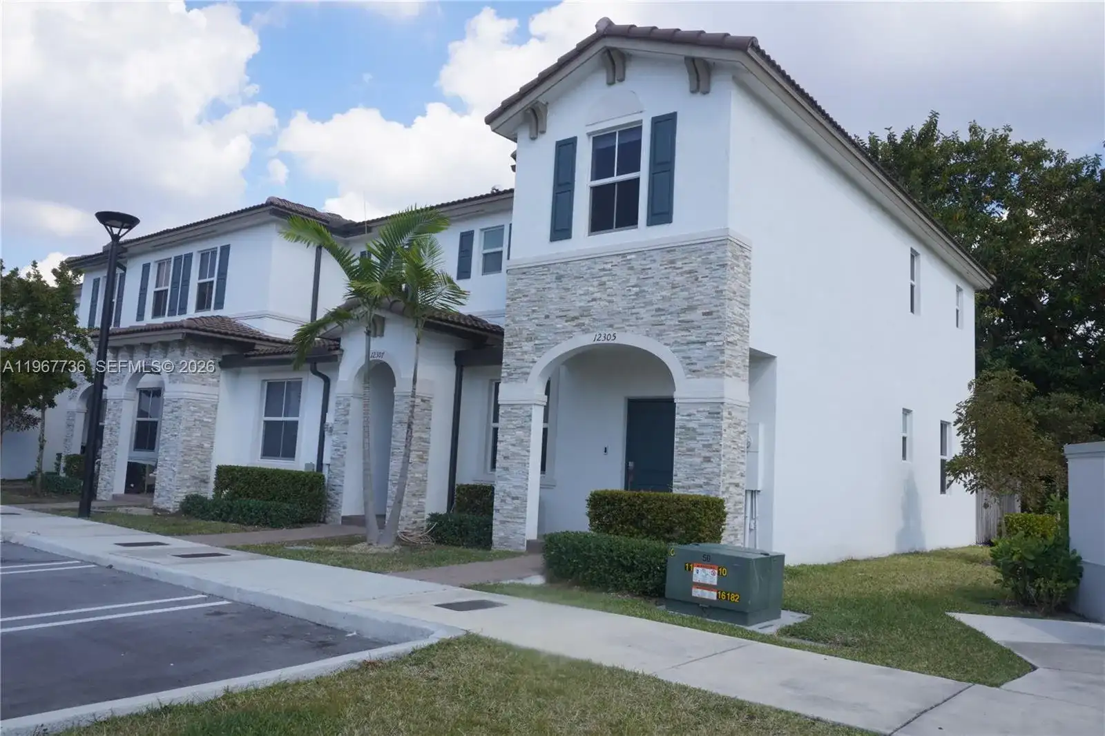 12305 NW 23rd Ct, Miami FL 33167 photo 2