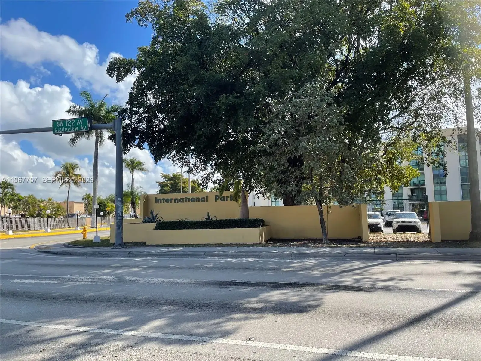 2055 SW 122nd Ave # 531, Miami FL 33175 photo 2