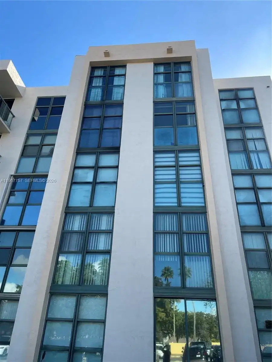 2055 SW 122nd Ave # 531, Miami FL 33175 photo 3