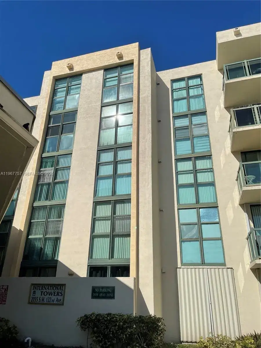 2055 SW 122nd Ave # 531, Miami FL 33175 photo 4