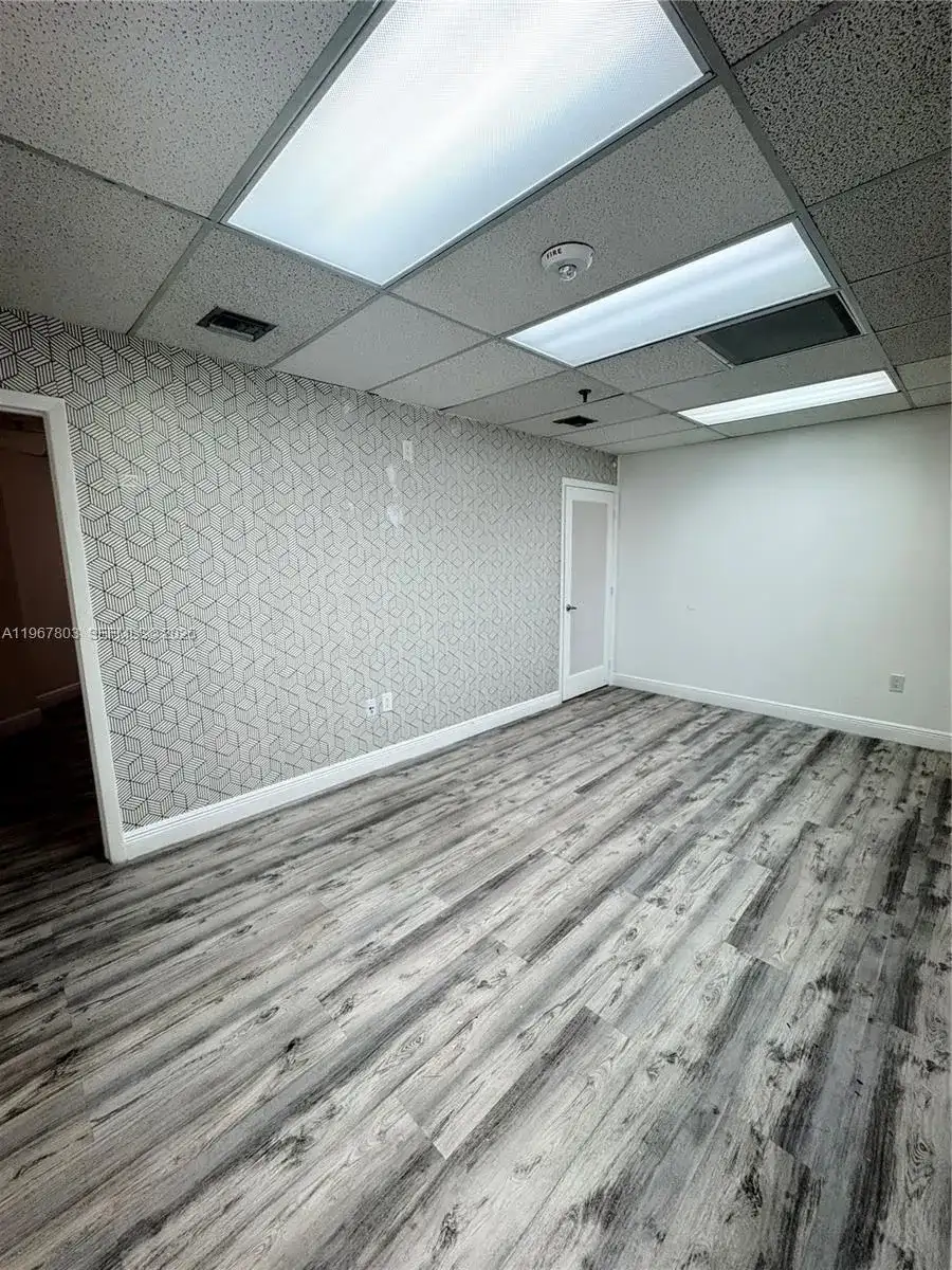 2100 W 76th St # 201, Hialeah FL 33016 photo 5