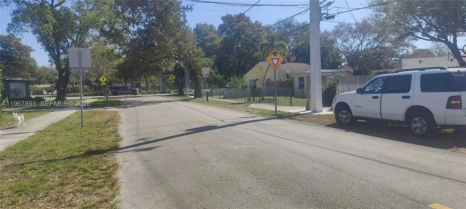 5825 Fillmore St, Hollywood FL 33021 photo 3