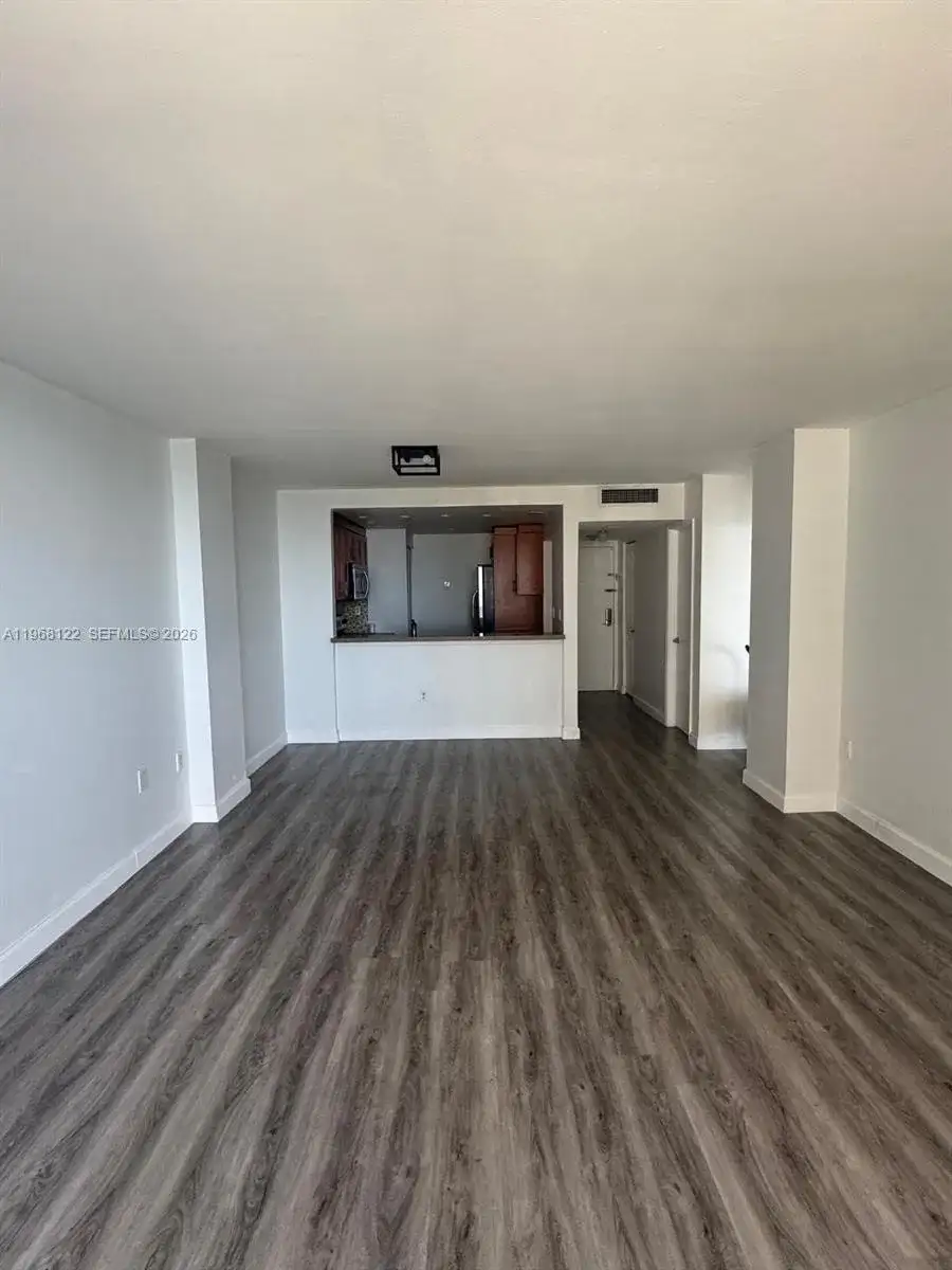 600 NE 36th St # 820, Miami FL 33137 photo 5