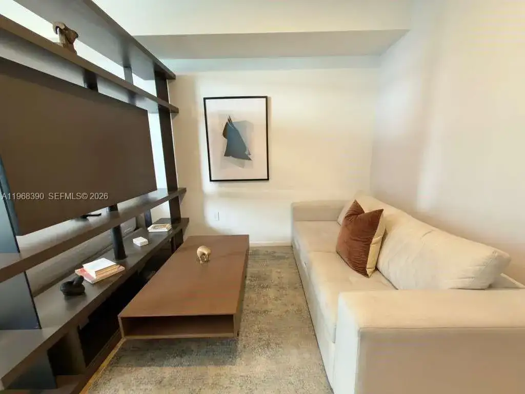 398 NE 5th St # 4313, Miami FL 33132 photo 4