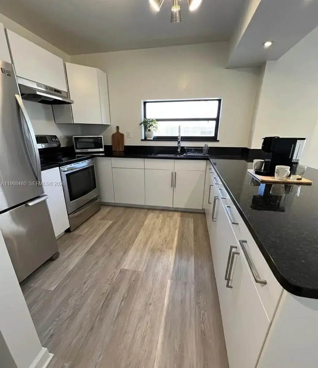 6830 Indian Creek Dr # 2A, Miami Beach FL 33141 photo 3