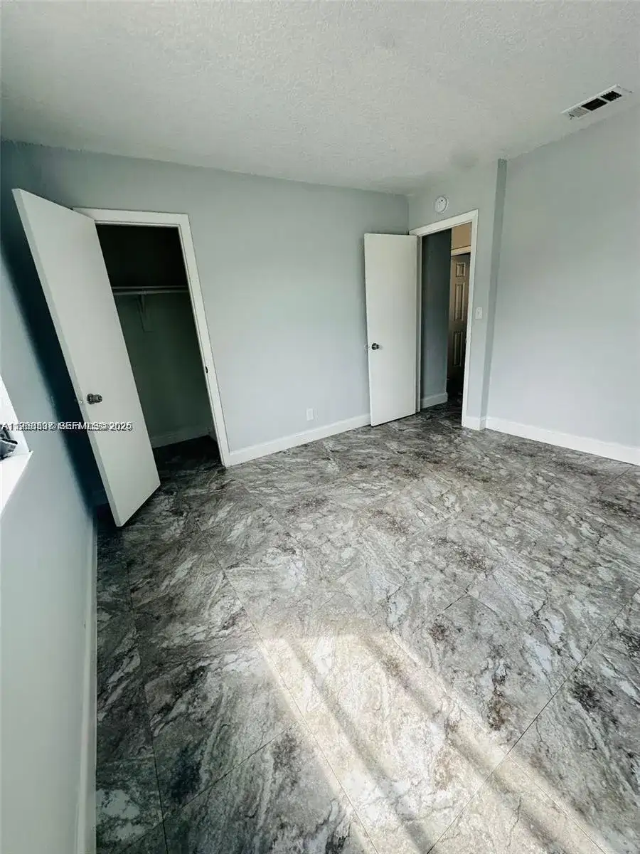 5 NE 16th Ct, Fort Lauderdale FL 33305 photo 4