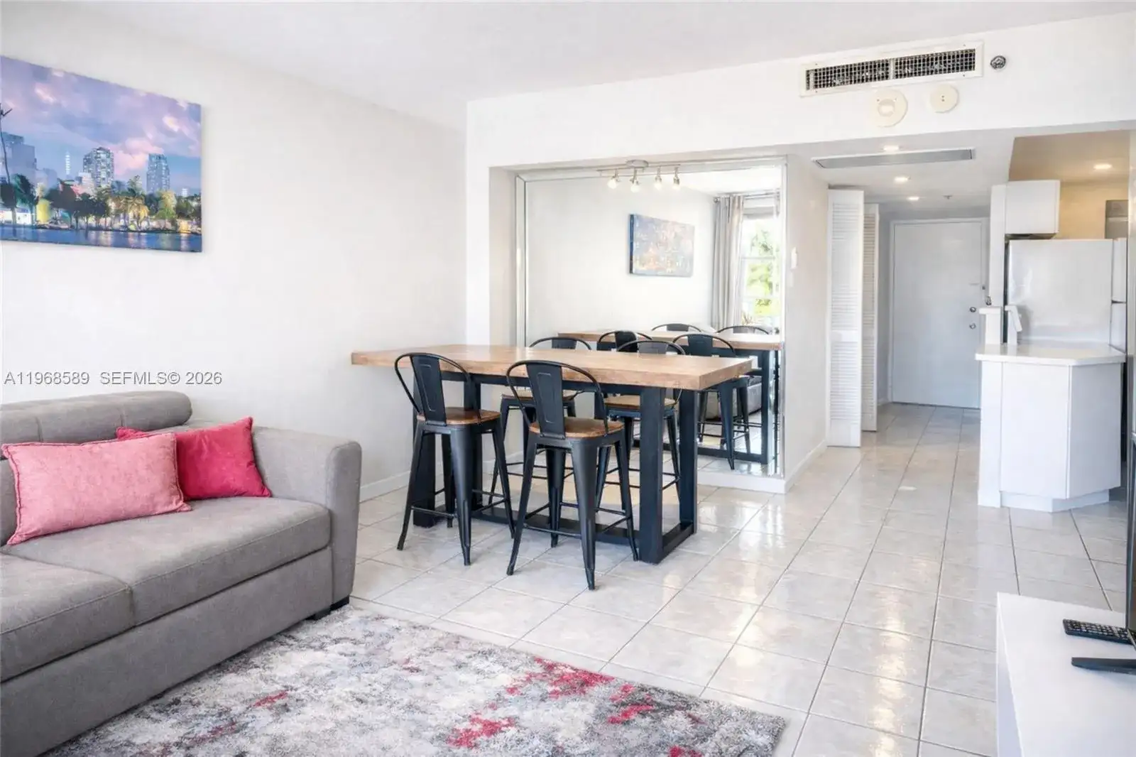 100 Lincoln Rd # 415, Miami Beach FL 33139 photo 2