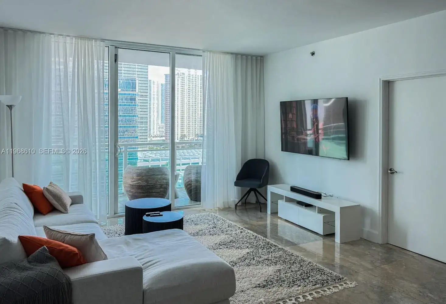 950 Brickell Bay Dr # 1504, Miami FL 33131 photo 3