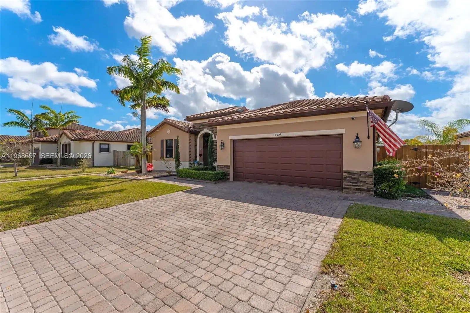 2484 SE 2nd St, Homestead FL 33033 photo 2