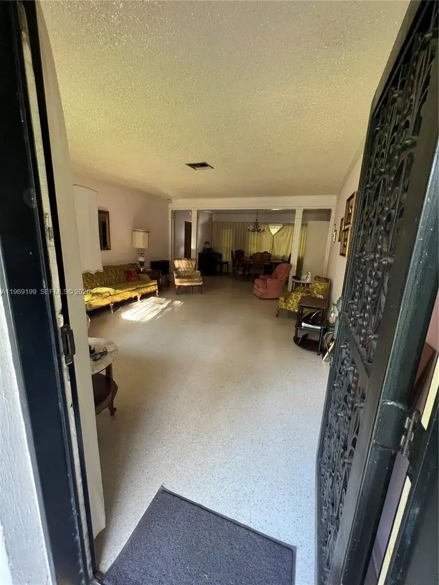 812 Columbus Blvd, Coral Gables FL 33134 photo 3