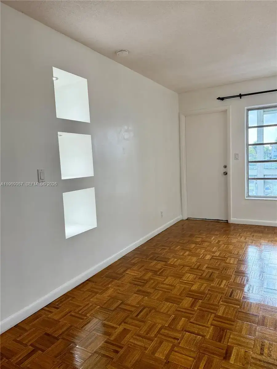 16701 NE 14th Ave # 212, Miami FL 33162 photo 2