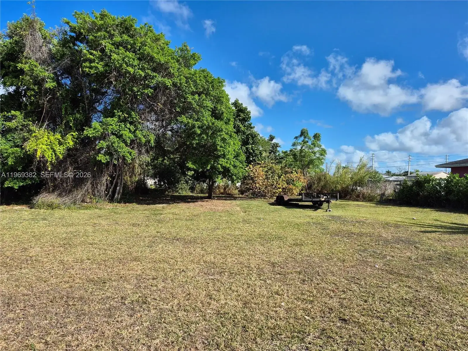 636 NW 13th St, Florida City FL 33034 photo 2