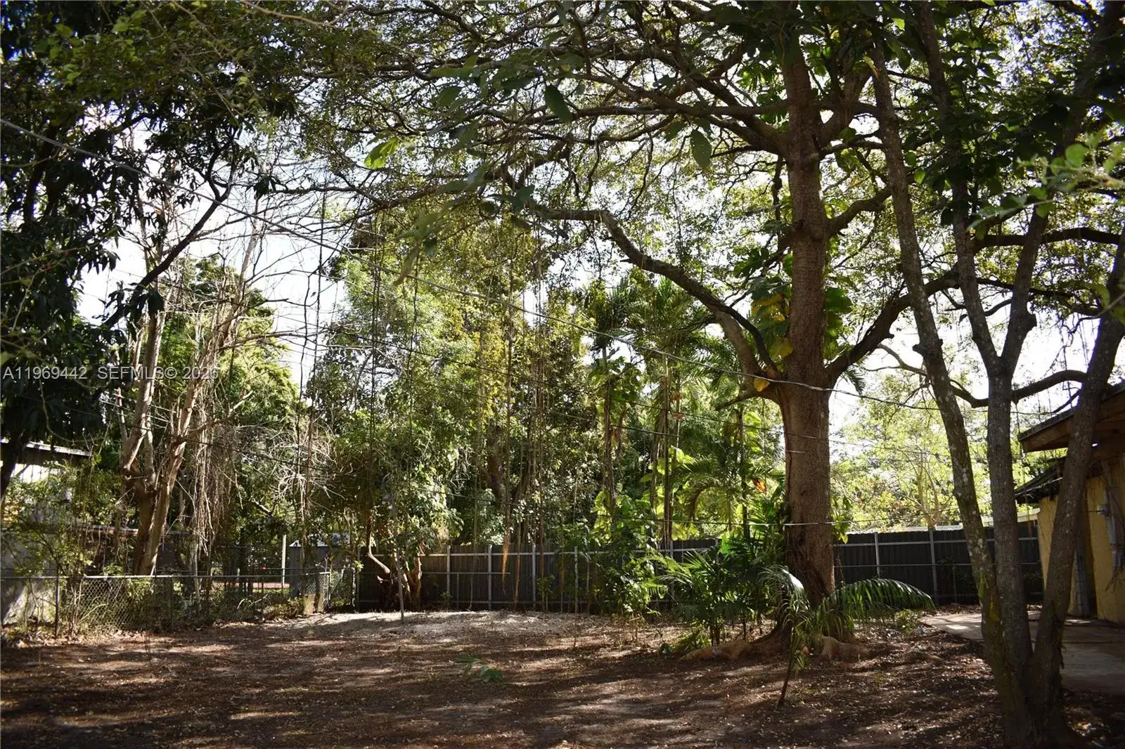 14015 NE 11th Ave, North Miami FL 33161 photo 2