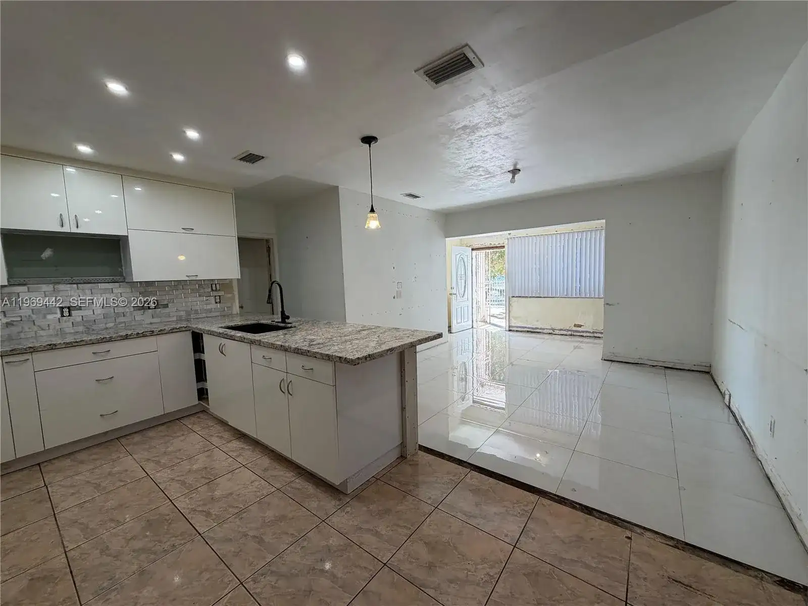 14015 NE 11th Ave, North Miami FL 33161 photo 4