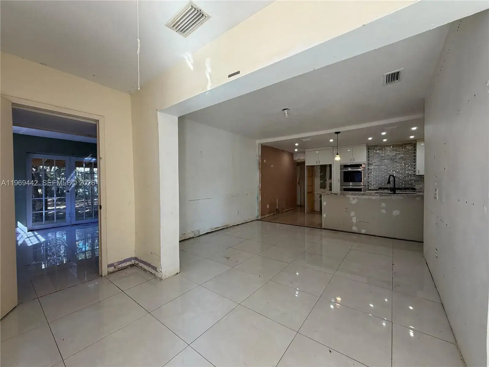 14015 NE 11th Ave, North Miami FL 33161 photo 5