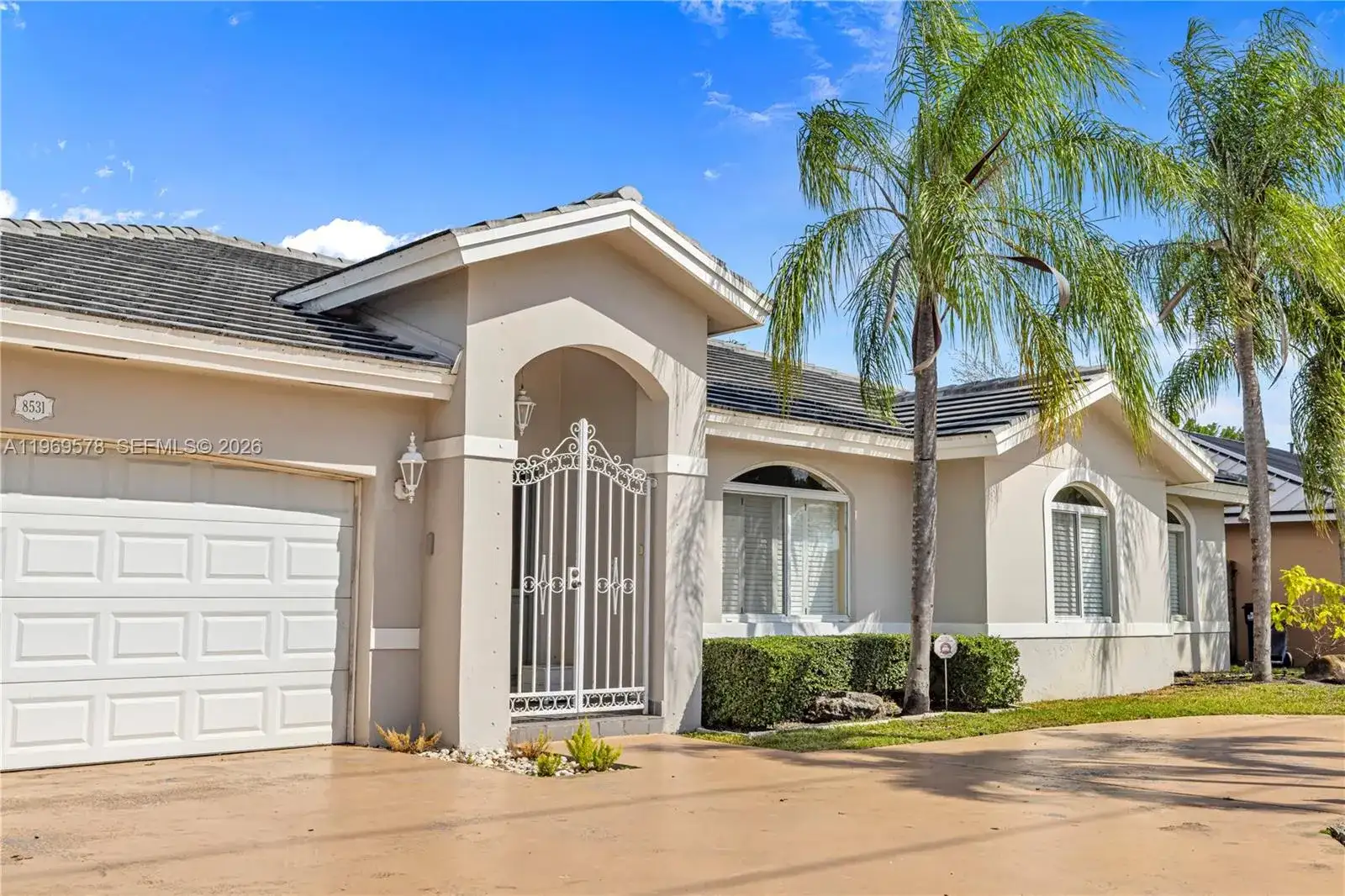 8531 SW 12th St, Miami FL 33144 photo 2