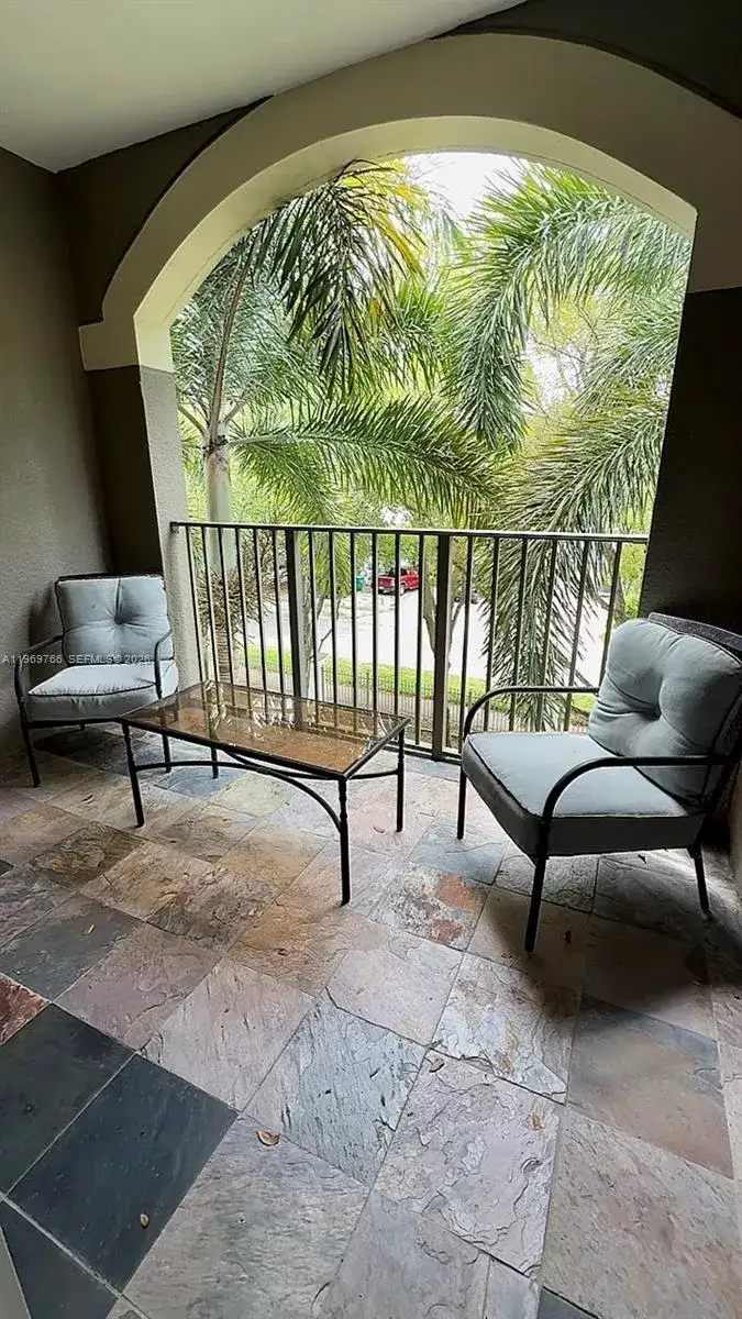 6831 SW 44th St # 302, Miami FL 33155 photo 4