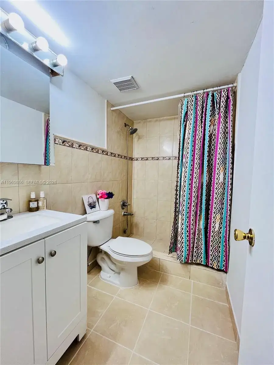 4721 NW 7th St Apt 102-12, Miami FL 33126 photo 4