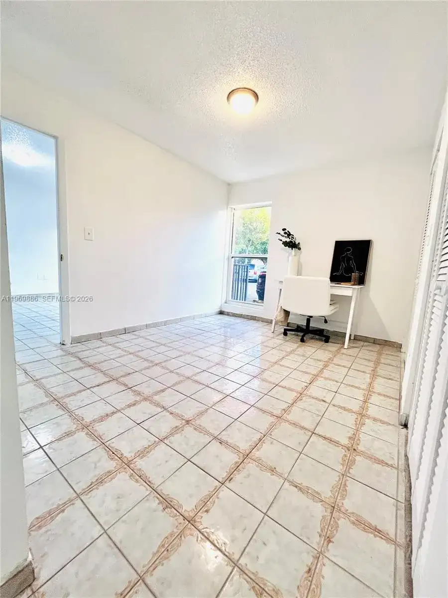 4721 NW 7th St Apt 102-12, Miami FL 33126 photo 5