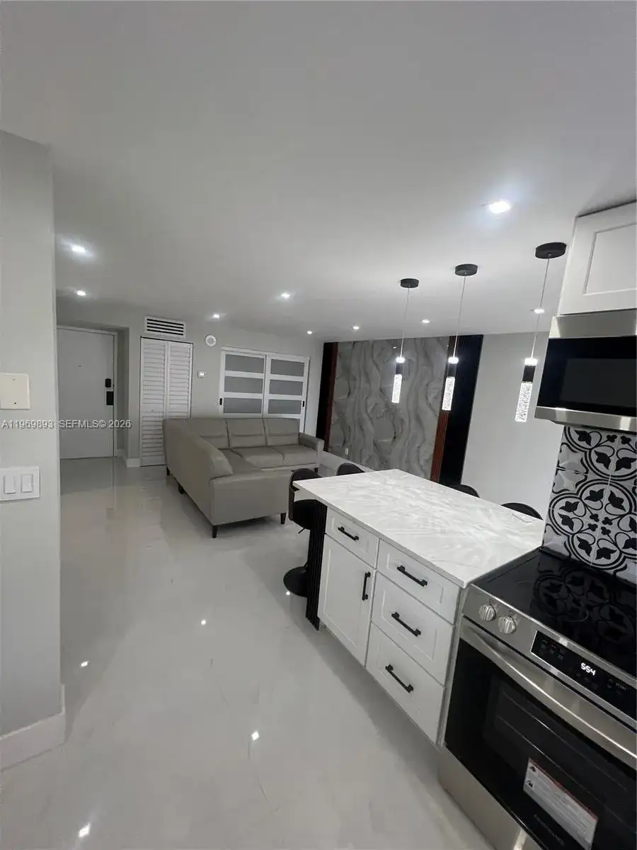 17021 N Bay Rd # 814, Sunny Isles Beach FL 33160 photo 2