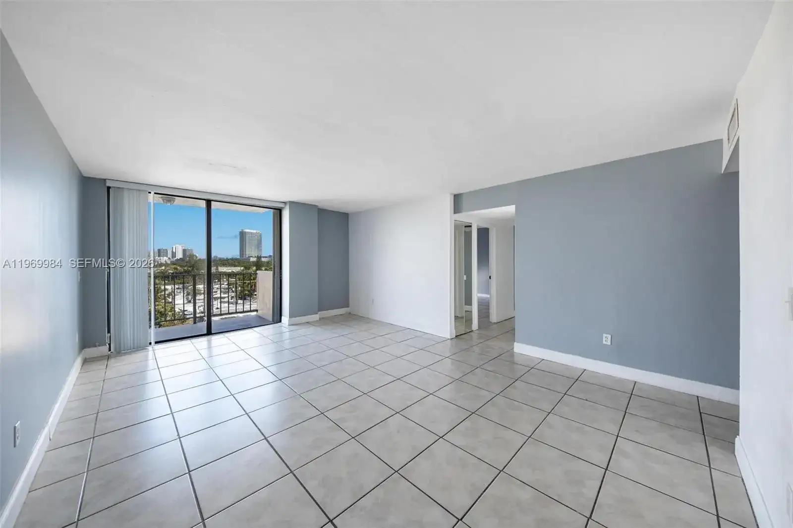 2350 NE 135th St # 811, North Miami FL 33181 photo 5