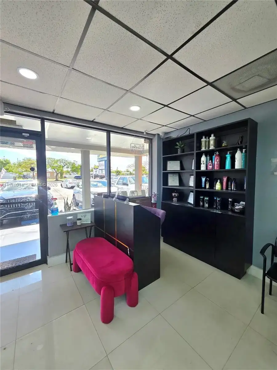 10873 SW 40th St, Miami FL 33165 photo 4
